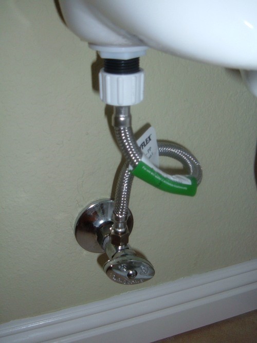 Toilet valve